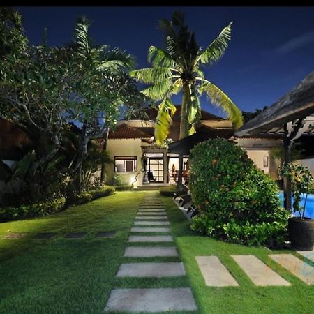 Villa Seminyak William المظهر الخارجي الصورة